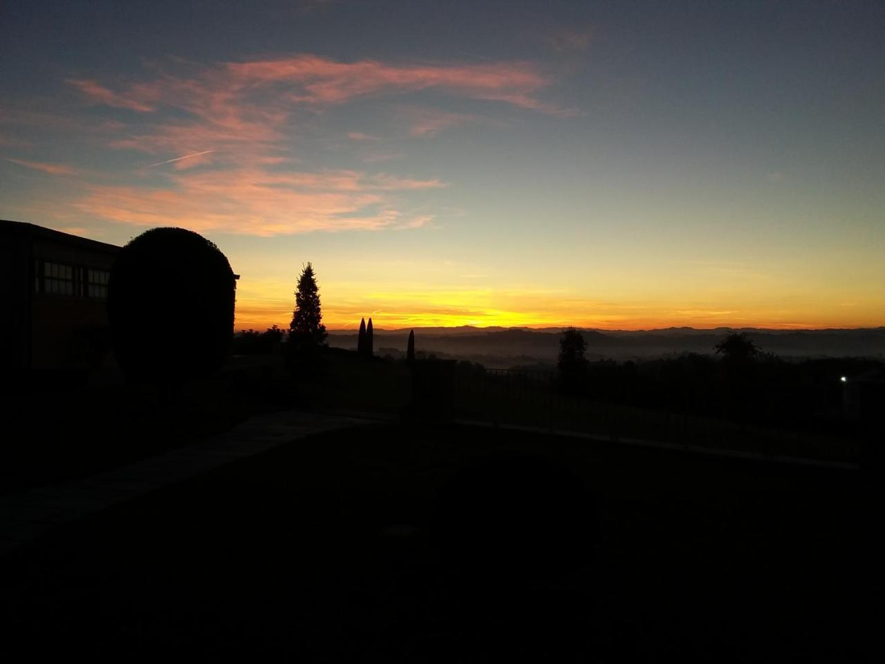 B&B Cascina Bellavista Tigliole Exteriör bild