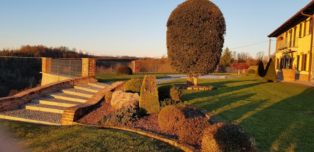 B&B Cascina Bellavista Tigliole Exteriör bild
